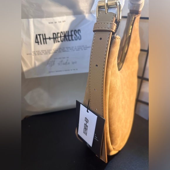 4th and Reckless Hobo Handbag - Stylish & Versatile - Picture 3 of 9